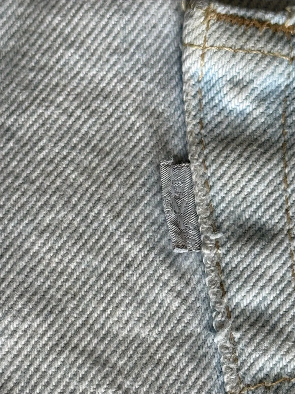 Rare Vintage Silver Tab Levi’s Jeans Light Wash Denim Shorts great quality denim - Picture 8 of 14